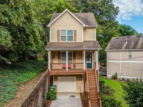 1886 Marietta Rd, Atlanta GA  30318-2764 exterior