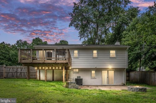 14314 Fairmont Ct, Woodbridge, VA 22193-2013