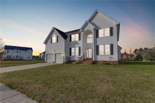 114 Rabey Farm Rd, Suffolk, VA 23435-2275