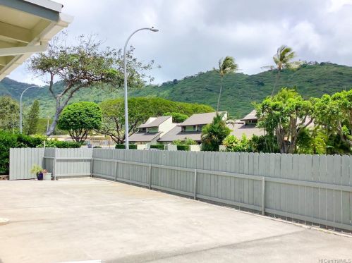 543 Pepeekeo Pl, Honolulu HI  96825-1121 exterior