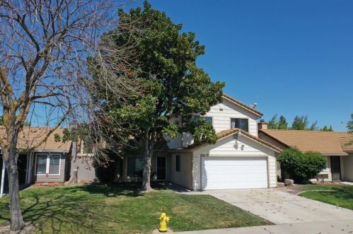 2829 Penny Ln, Modesto, CA 95354-2031