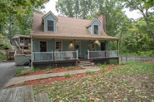 2 Forest Way, Lincoln, RI 02865-2424