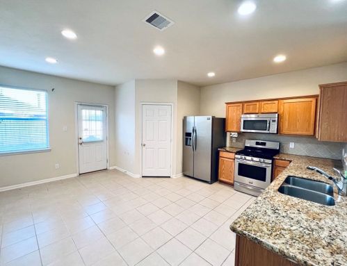 7431 Sabinal Creek Dr, Richmond TX  77407-5050 exterior