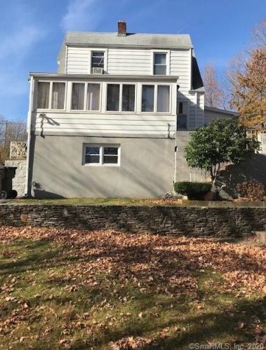 6 Bretton Rd, Middletown, CT 06457-4110