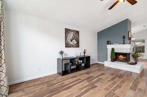 2117 Carnation Ct, Garland TX 75040-2805 exterior