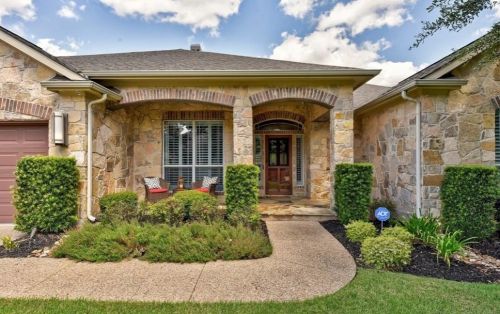 7808 Crandall Rd, Austin TX  78739-1909 exterior