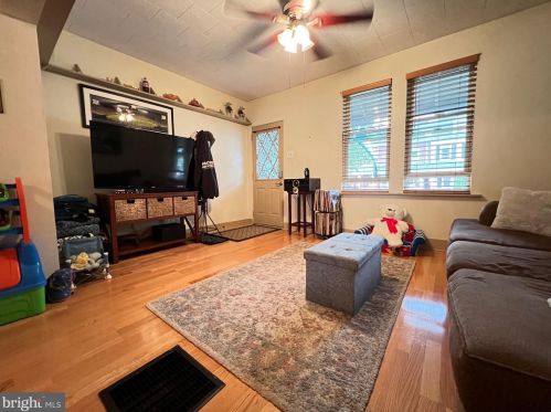 1019 Lime St, Lancaster, PA 17602-1916