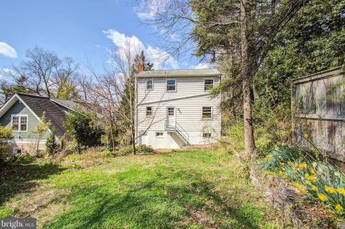 24 Pine Ave, Silver Spring MD 20912-4677 exterior