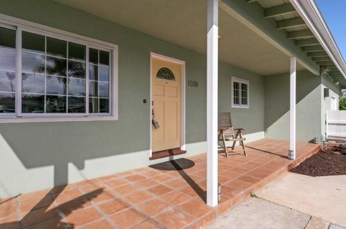 1038 Evergreen Dr, Encinitas, CA 92024-3915