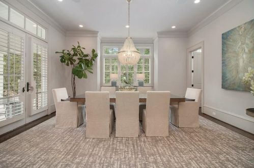 271 Hillside Dr, Atlanta GA  30342-3623 exterior