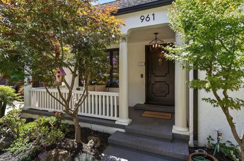 961 Chula Vista Ave, Burlingame, CA 94010-3656