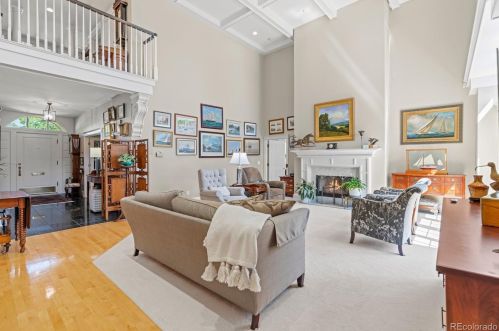 300 Dahlia St, Denver, CO 80220-5714