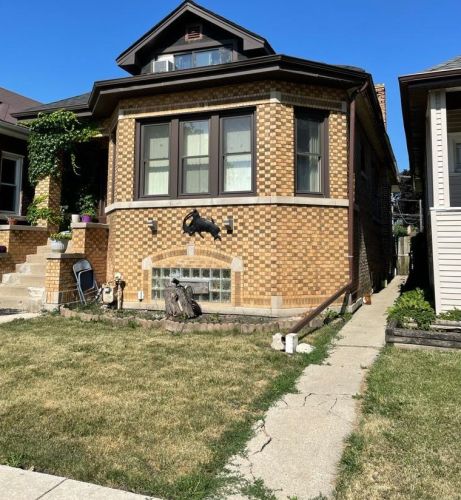 1747 Nagle Ave, Chicago, IL 60707-4019