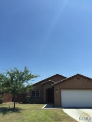 707 Hayden Ave, Mc Farland, CA 93250-1688