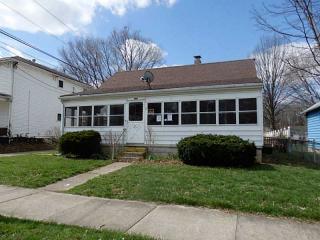 365 Isabella St, Springfield, OH 45504-2355