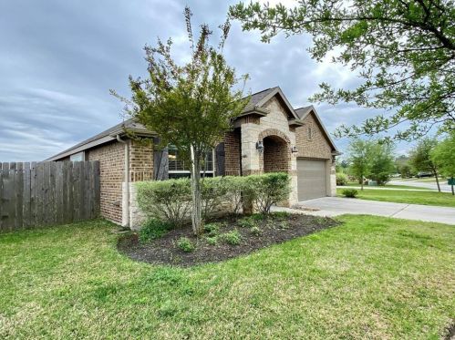 2274 Oak Circle Dr, Conroe TX  77301-3181 exterior