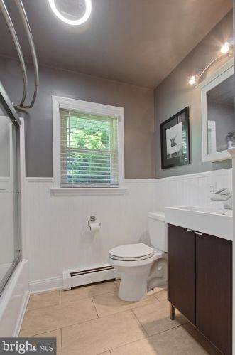 41 Roosevelt Blvd, Lancaster PA  17601-4039 exterior