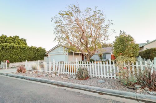 3525 Arnico St, Palm Springs, CA 92262-4014