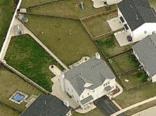 700 Bayles Dr, Romeoville, IL 60446-5262