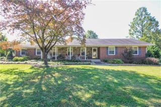 1711 Oxford Dr, Murfreesboro, TN 37129-6037