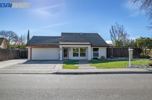 141 Cascade Ave, Livermore, CA 94551-6004
