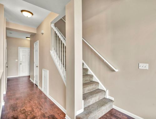 2033 Limestone Ln, Carpentersville, IL 60110-1239