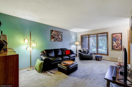 1207 Brighton Sq, Saint Paul, MN 55112-2449