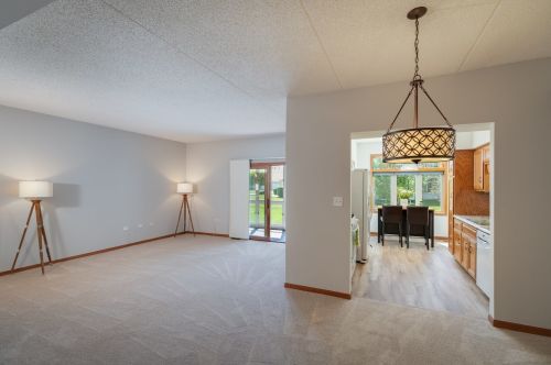 18430 Pine Cone Dr, Tinley Park, IL 60477-4888