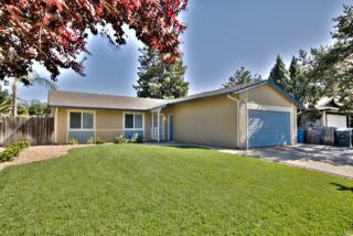 307 Ponderosa Dr, Vacaville, CA 95687-3327