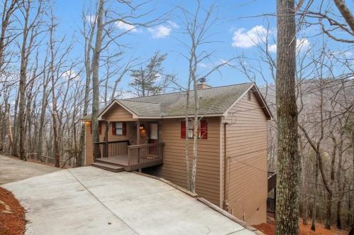 408 Alpine Dr, Big Canoe, GA 30143-3586
