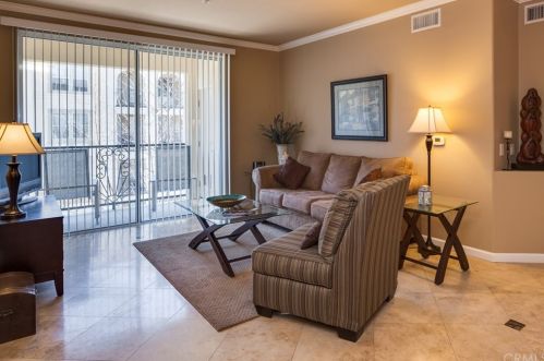 3335 Watermarke Pl, Irvine CA  92612-5621 exterior