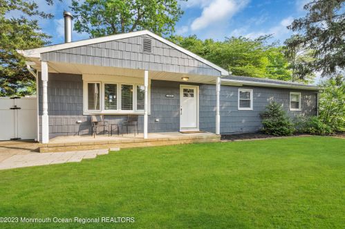 2474 Huckleberry Rd, Lakehurst, NJ 08759-6126