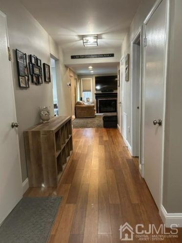 20 Bradford Dr, Old Bridge, NJ 08857-3103