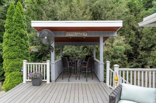 26 Grey Hollow Rd, Norwalk CT  06850-1305 exterior