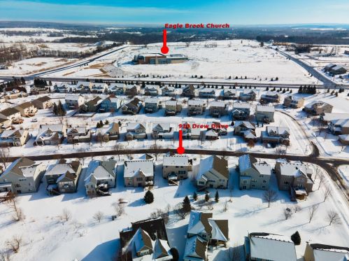 920 Drew Dr, Saint Paul MN  55129-6900 exterior