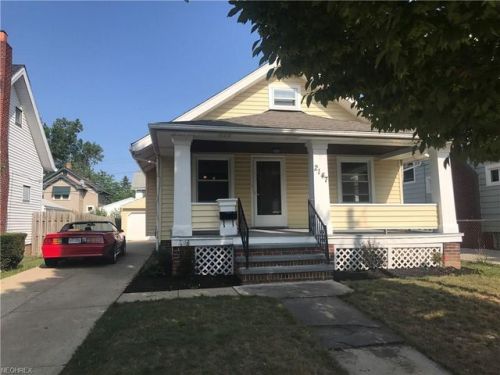 2147 Wyandotte Ave, Cleveland OH  44107-6148 exterior