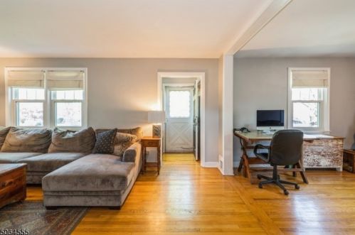 37 Keith Jeffries Ave, Cranford, NJ 07016-2708
