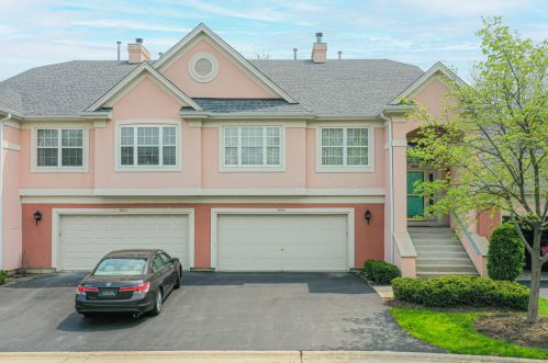 3005 Lexington Ln, Glenview, IL 60026-5940