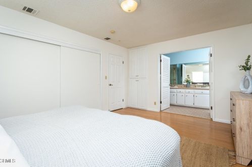 2937 Adams St, Glendale CA 91206-3403 exterior