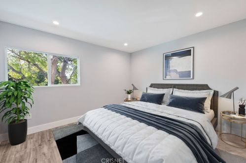 7960 Amestoy Ave, Van Nuys CA  91406-1603 exterior