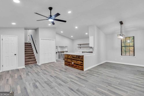 5438 Martins Crossing Rd, Stone Mountain GA  30088-1713 exterior