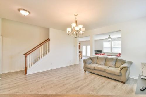 988 Lanier Springs Dr, Buford, GA 30518-7231