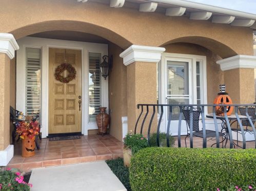 3220 New London Ln, Modesto, CA 95355-8203