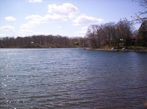2 Toad Lake Dr, Osage, MN 56570
