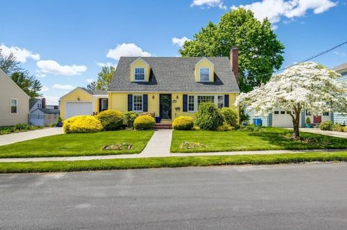 65 Mayflower Dr, Providence, RI 02905-1012