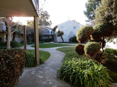 14245 Lora Dr, Los Gatos, CA 95032-1250