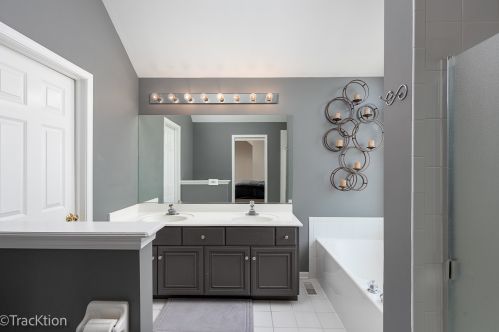 3423 Parliament Ln, Naperville IL  60564-4659 exterior
