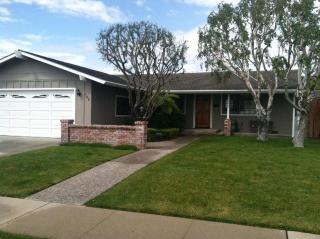 784 Bedford Dr, Salinas, CA 93901-1206