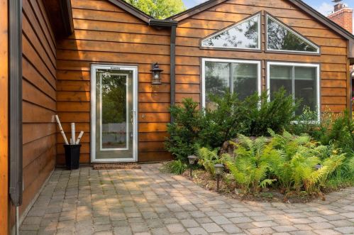 216 Winnetka Ave, Minneapolis, MN 55426-1436