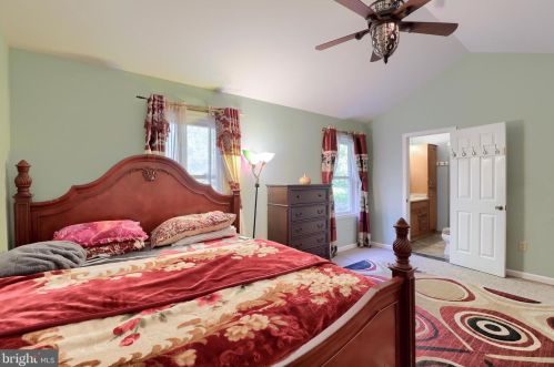 10 Townsend Ct, Lancaster PA  17603-6799 exterior